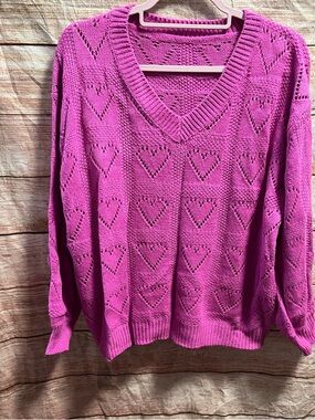 Cute heart sweater-Ladies Medium